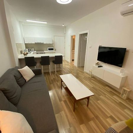 Seabreeze City Center Flats By Trulycyprus Limassol Luaran gambar