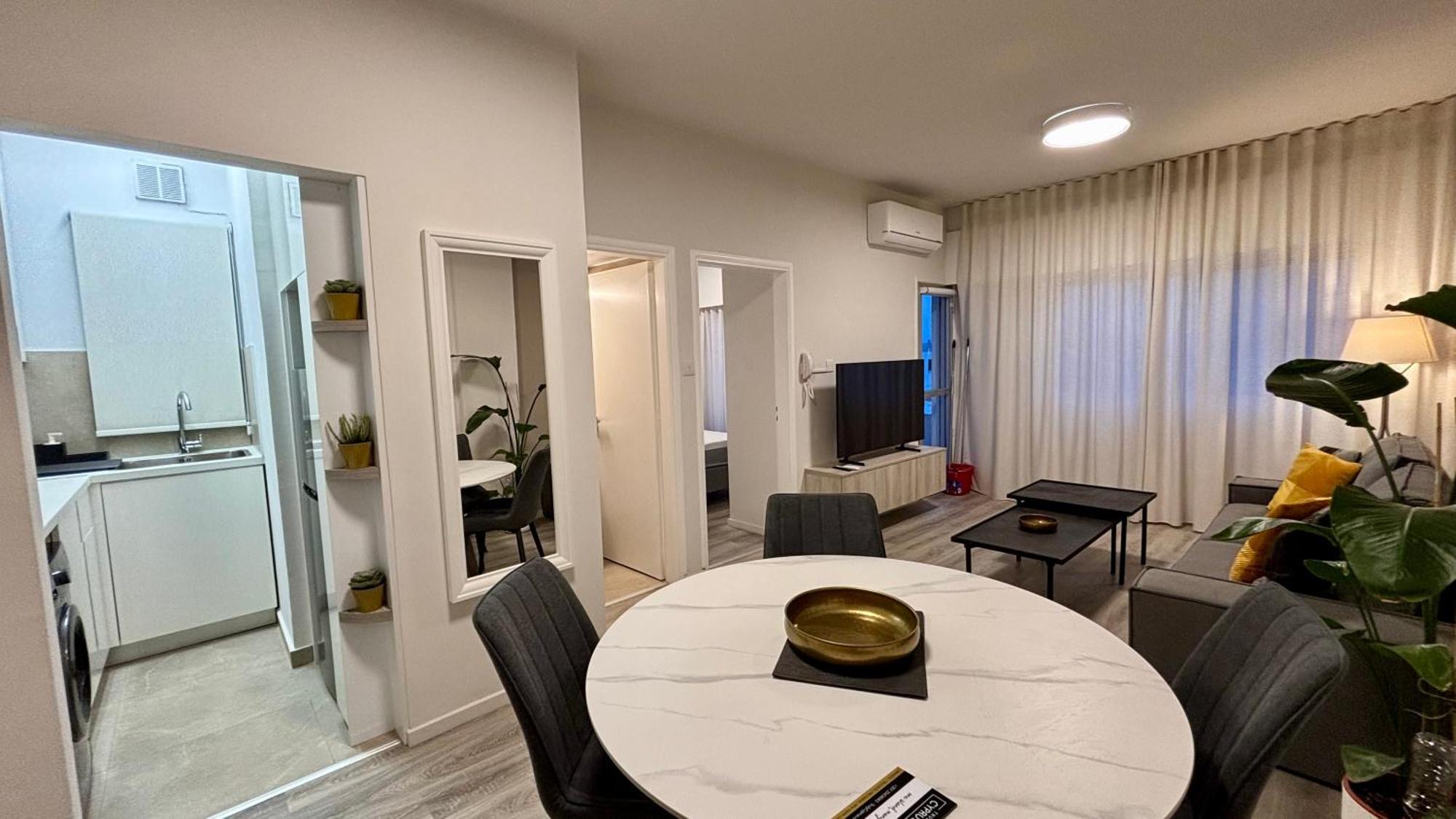 Seabreeze City Center Flats By Trulycyprus Limassol Luaran gambar